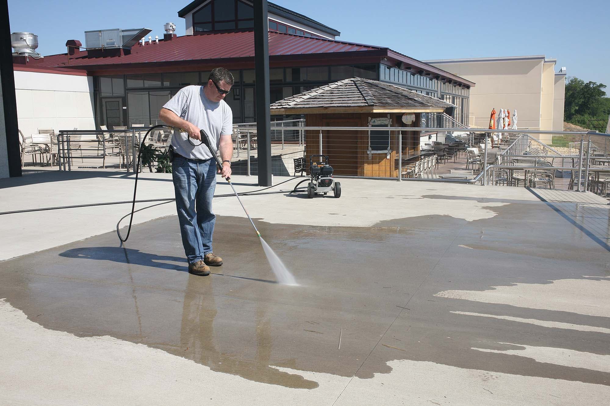 pressure washer landing page banner image