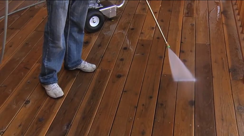 How to Use a Pressure Washer Correctly and Safely